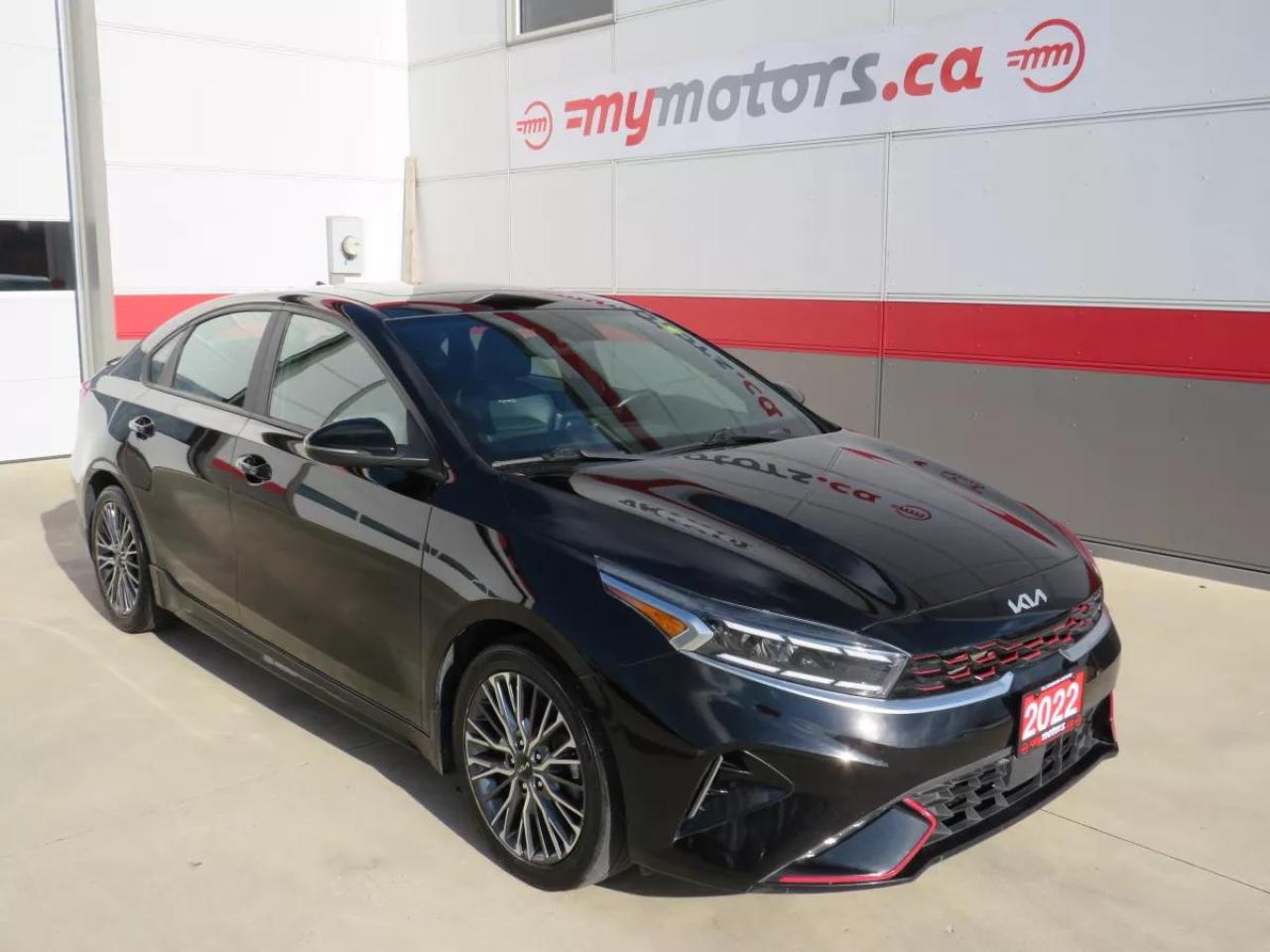 Used 2022 Kia Forte GT (**ALLOY RIMS**LEATHER**SUNROOF**SPORT PEDALS**NAVIGATION**HEATED SEATS**REVERSE CAMERA**DUAL CLIMATE CONTROL**POWER SEATS**BLIND SPOT MONITORING**PUSH BUTON START**) for sale in Tillsonburg, ON