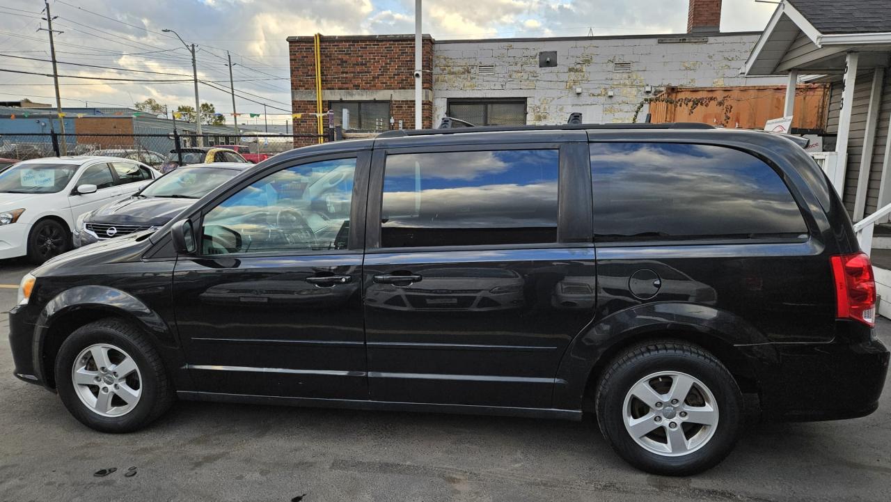 2012 Dodge Grand Caravan  - Photo #4