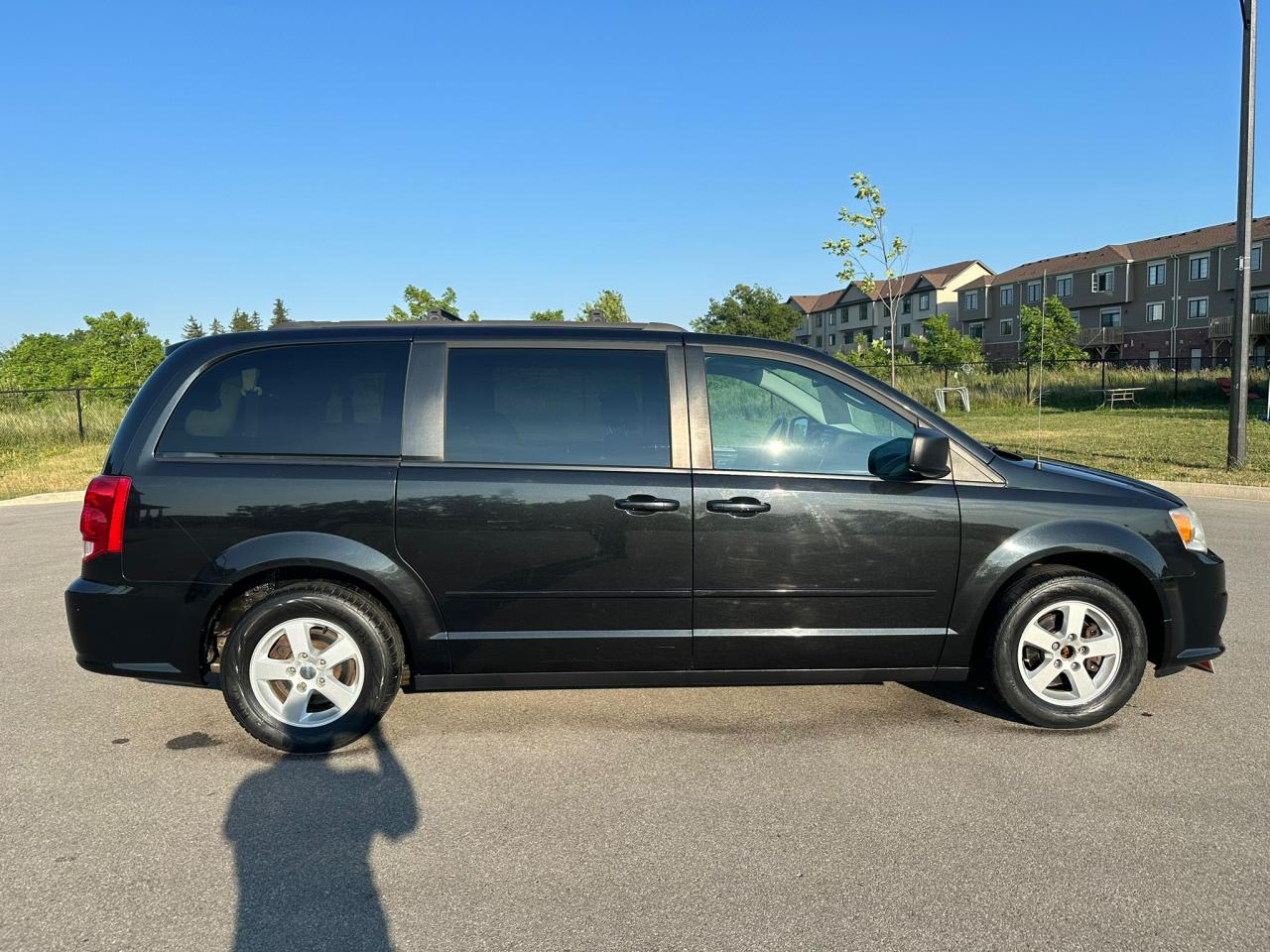 2012 Dodge Grand Caravan  - Photo #3