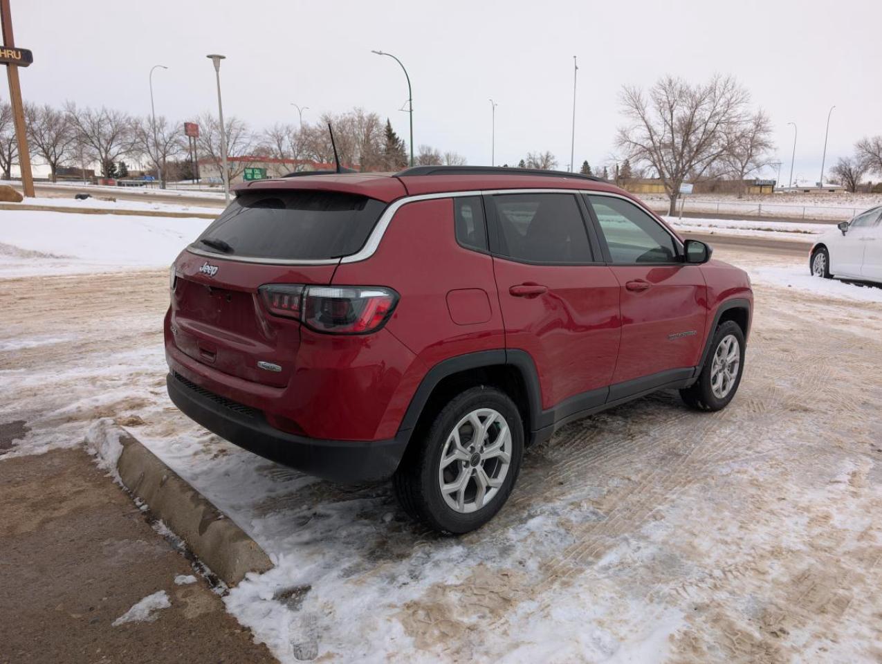 2025 Jeep Compass NORTH 4X4 Photo