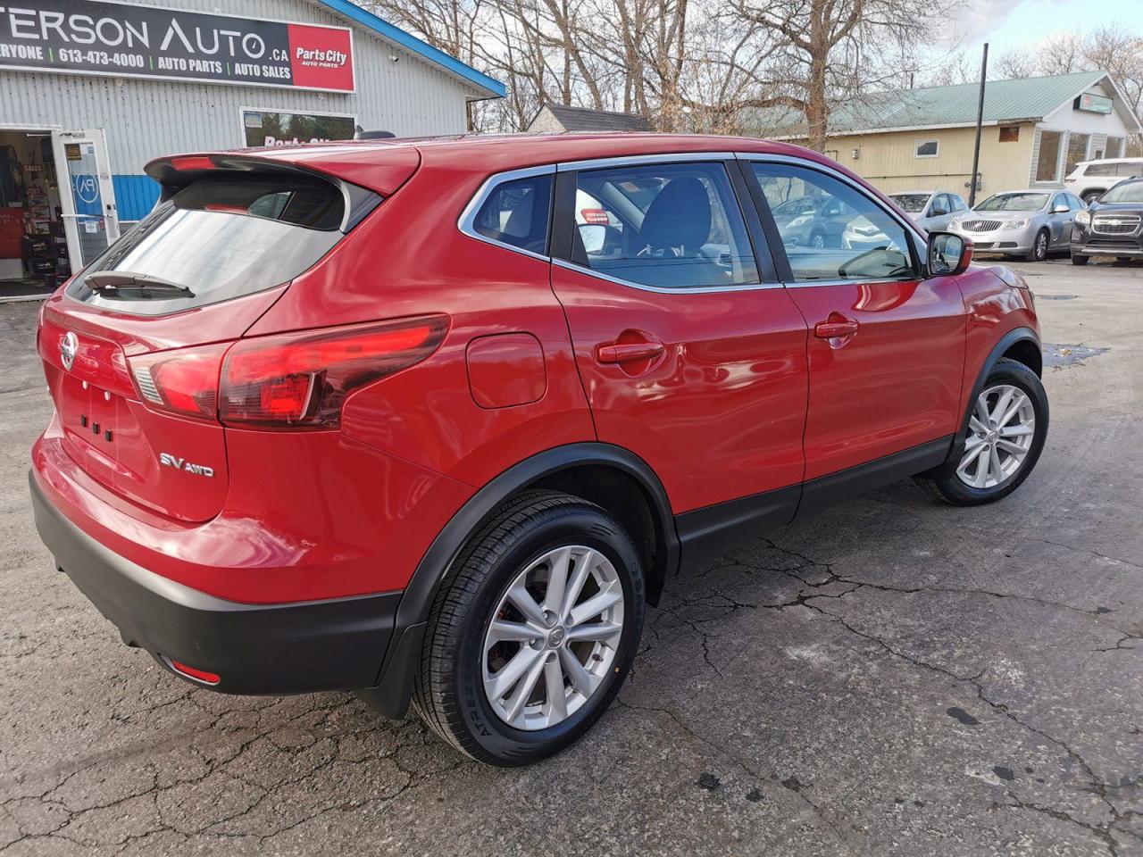 2018 Nissan Rogue Sport SV AWD - Photo #4