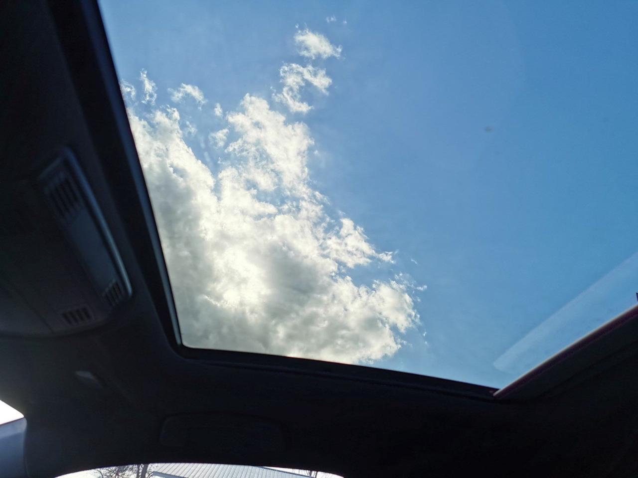 2019 Volkswagen Jetta 1.4T  SEL - Photo #32