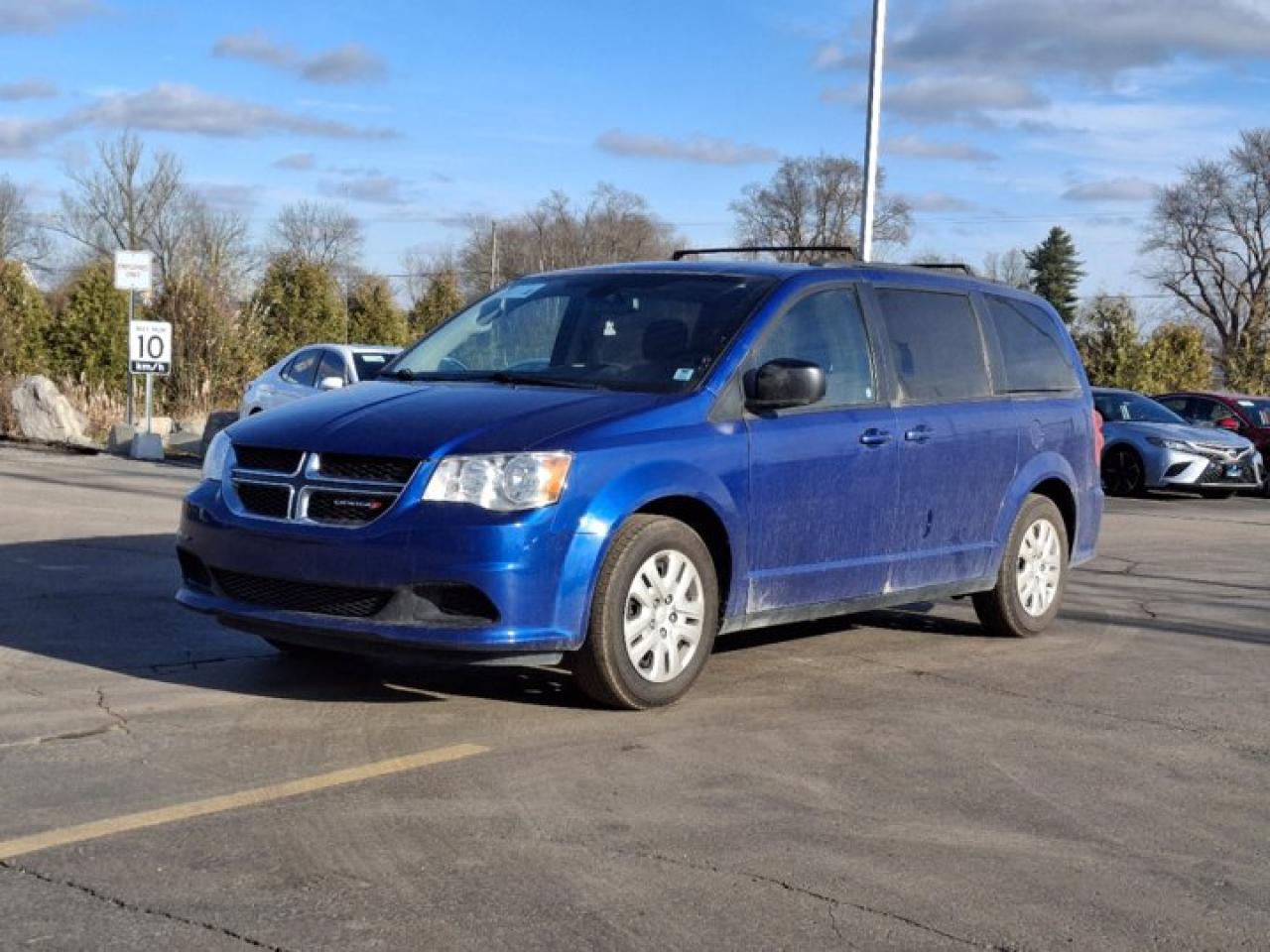 Used 2020 Dodge Grand Caravan SXT Stow N G| Bluetooth| Rear Camera| and more! for sale in Guelph, ON