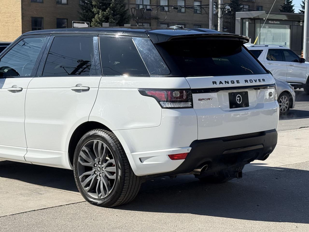 2016 Land Rover Range Rover Sport ﻿HST SUPERCHARGED | MERIDIAN | PANO | - Photo #17