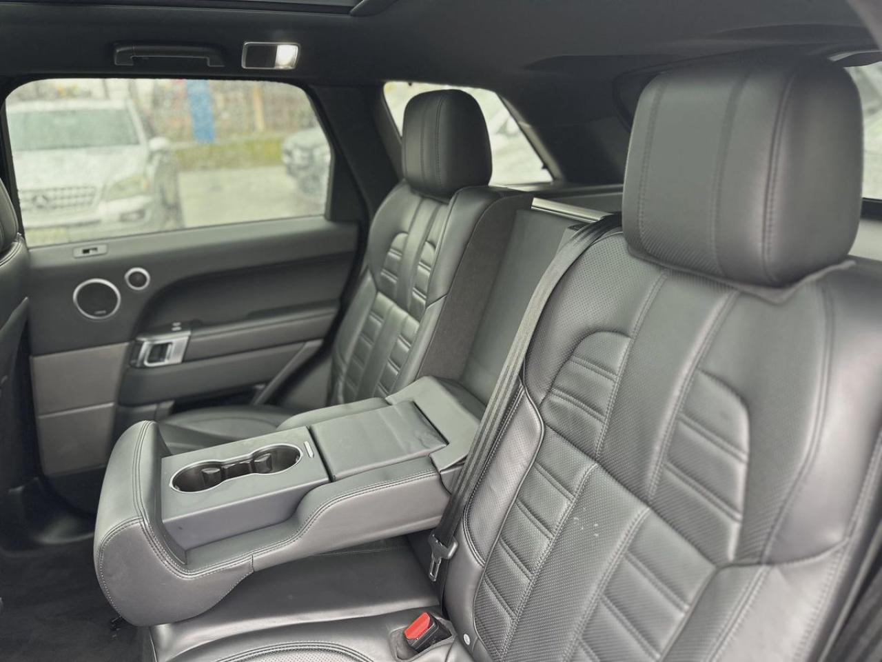 2016 Land Rover Range Rover Sport ﻿HST SUPERCHARGED | MERIDIAN | PANO | - Photo #39
