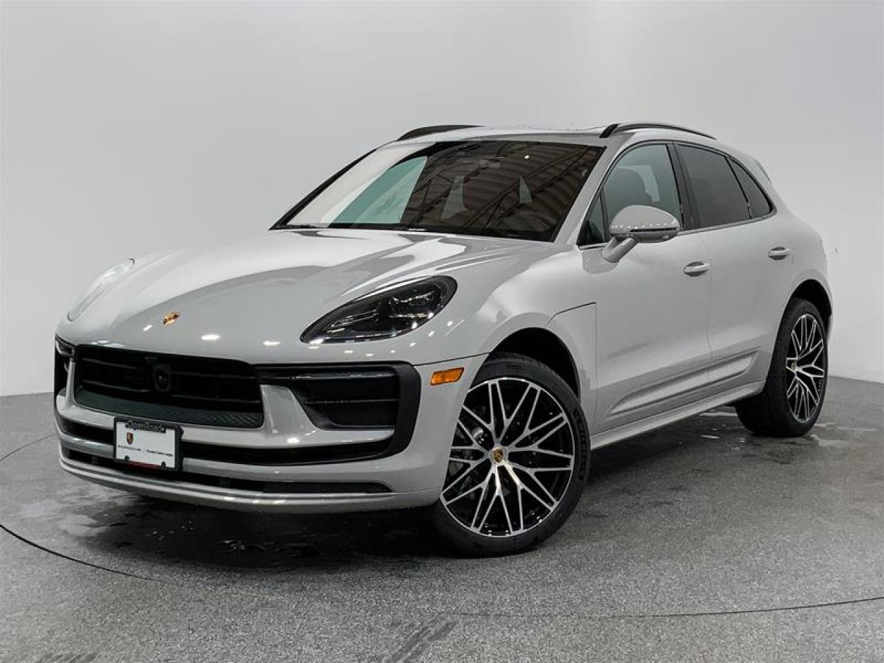 New 2024 Porsche Macan AWD for sale in Langley City, BC