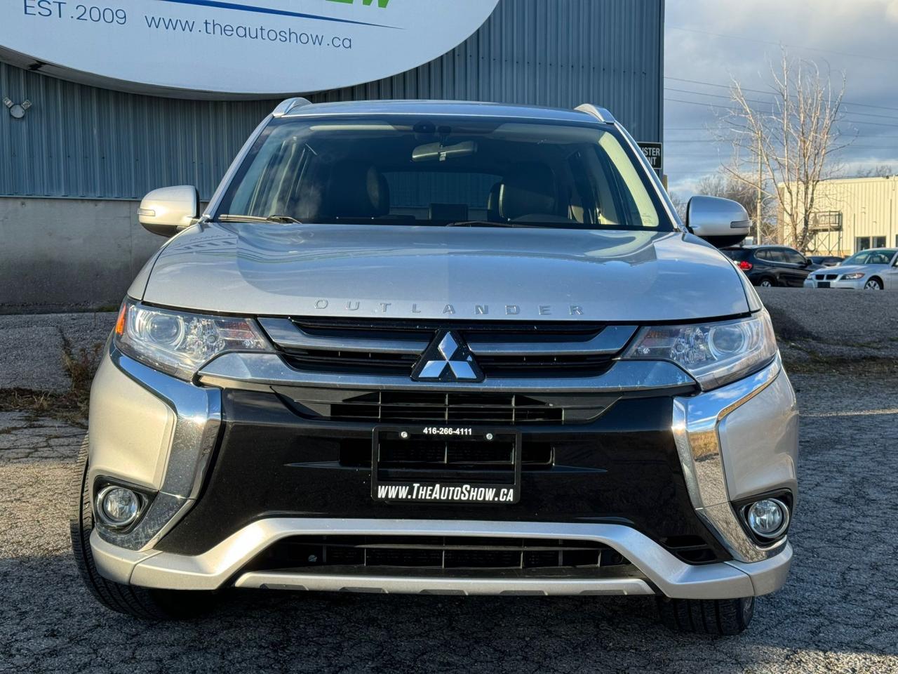 2018 Mitsubishi Outlander PHEV PLUG IN HYBRID | S-AWC | CLEAN CARFAX | CARPLAY | Photo2