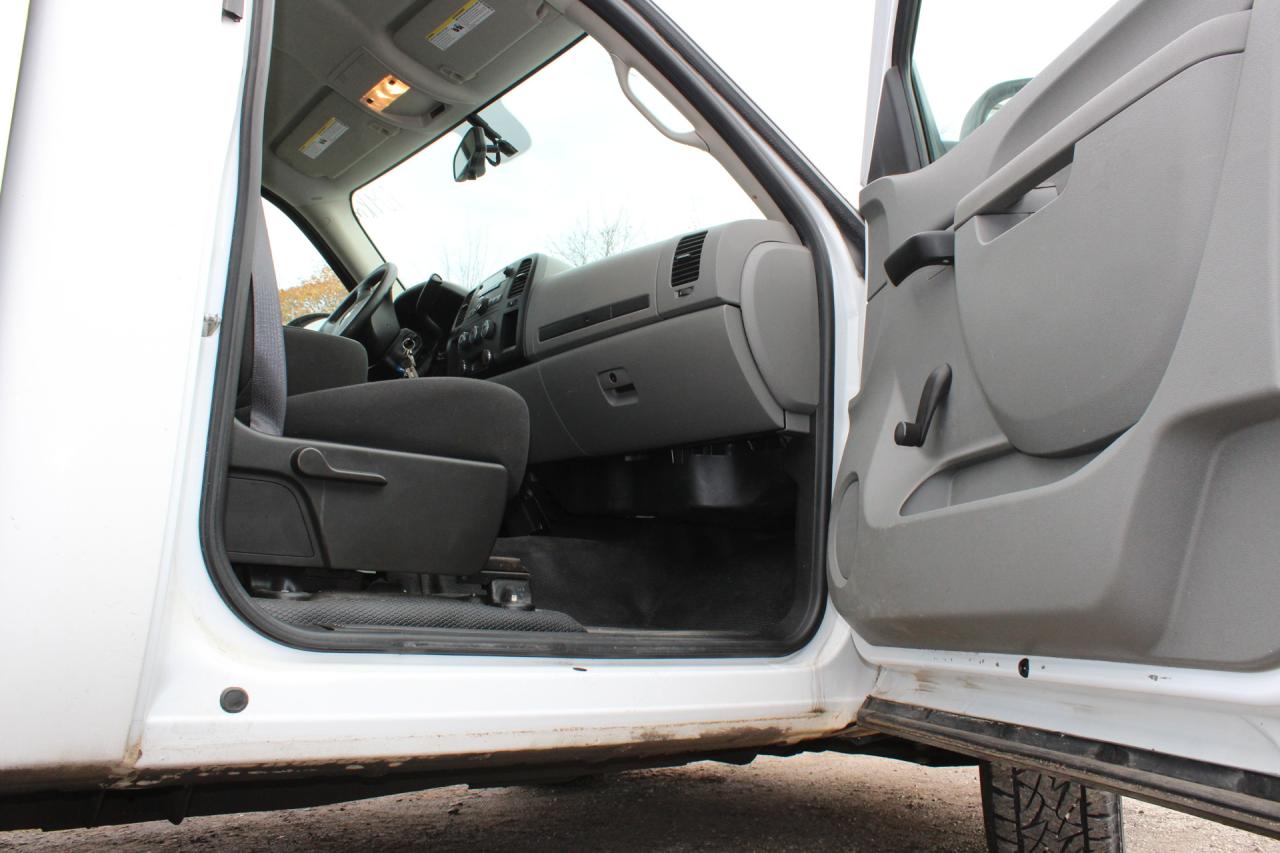 2011 Chevrolet Silverado 1500  Photo