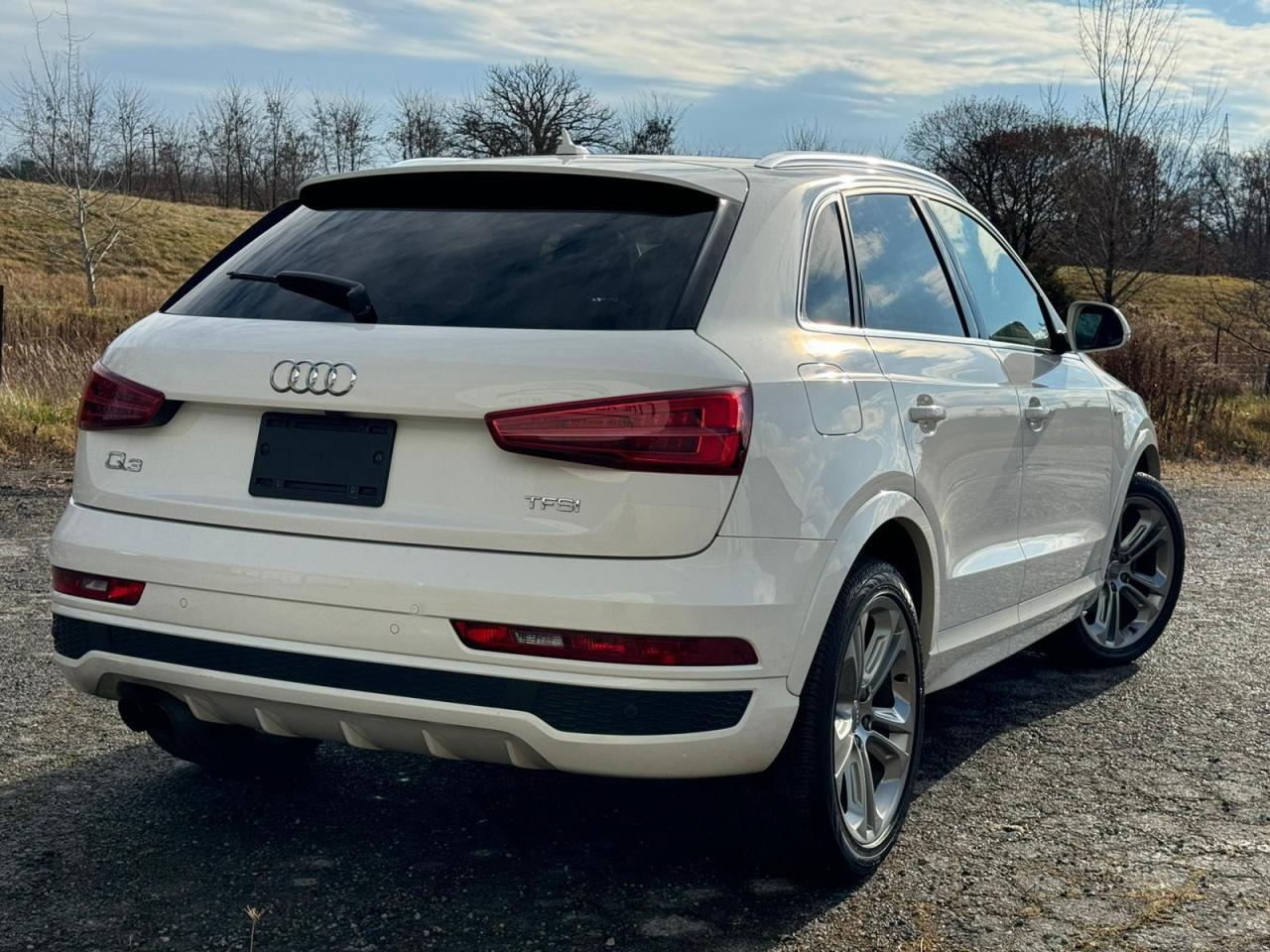 2017 Audi Q3 S-LINE | CLEAN CARFAX | NAV | PANO | LEATHER Photo4