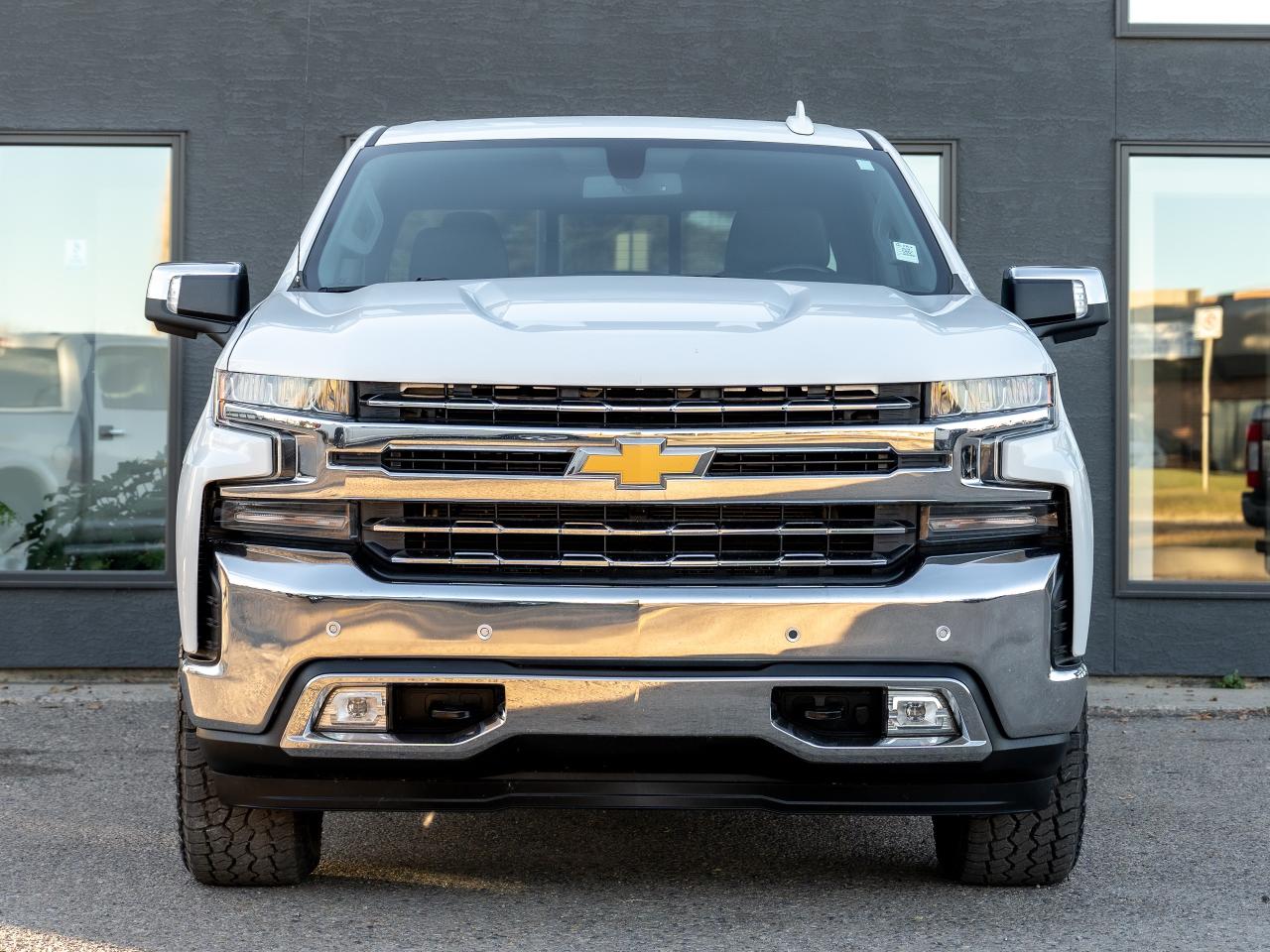 2019 Chevrolet Silverado 1500 LTZ Photo2