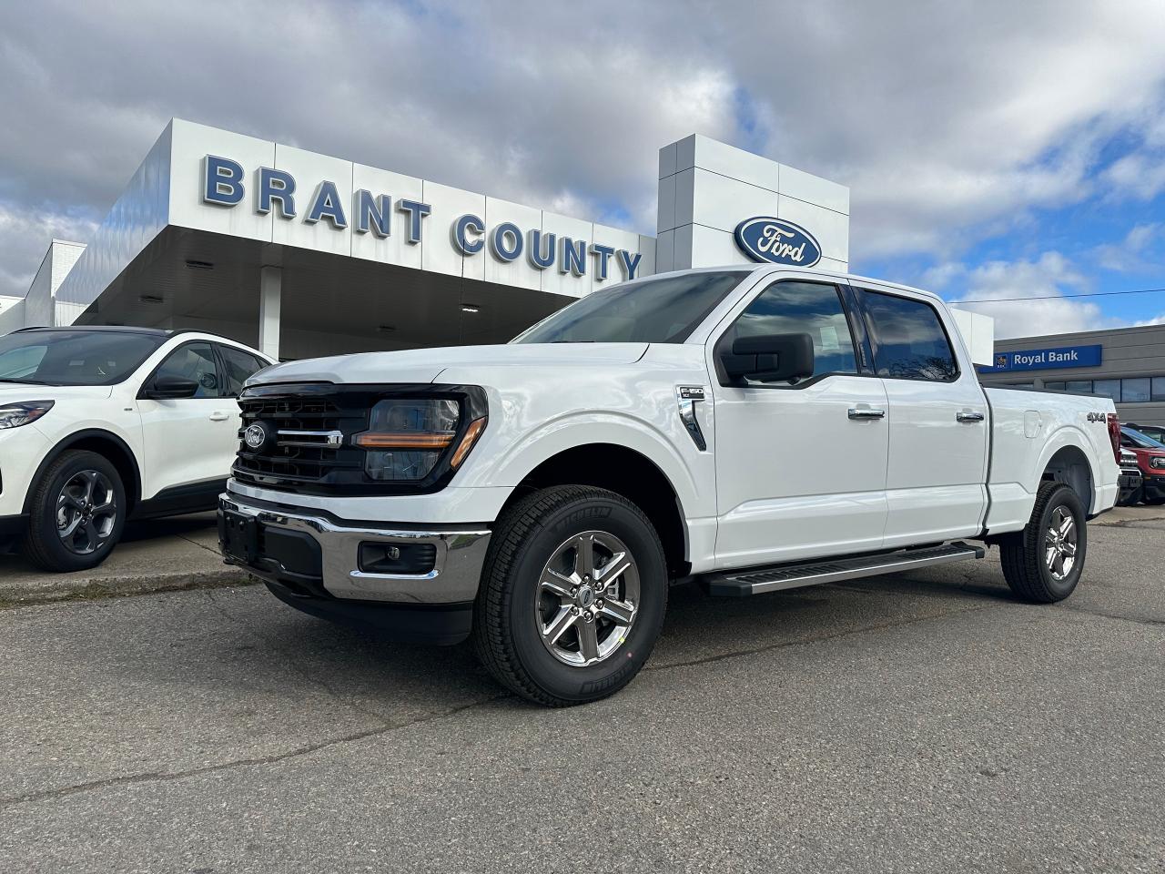 New 2024 Ford F-150 XLT 301 SUPECREW 5.0 L for sale in Brantford, ON