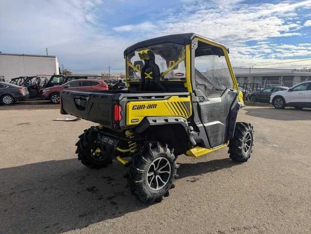 2018 Can-Am Defender HD10 XMR $110 B/W - Photo #4