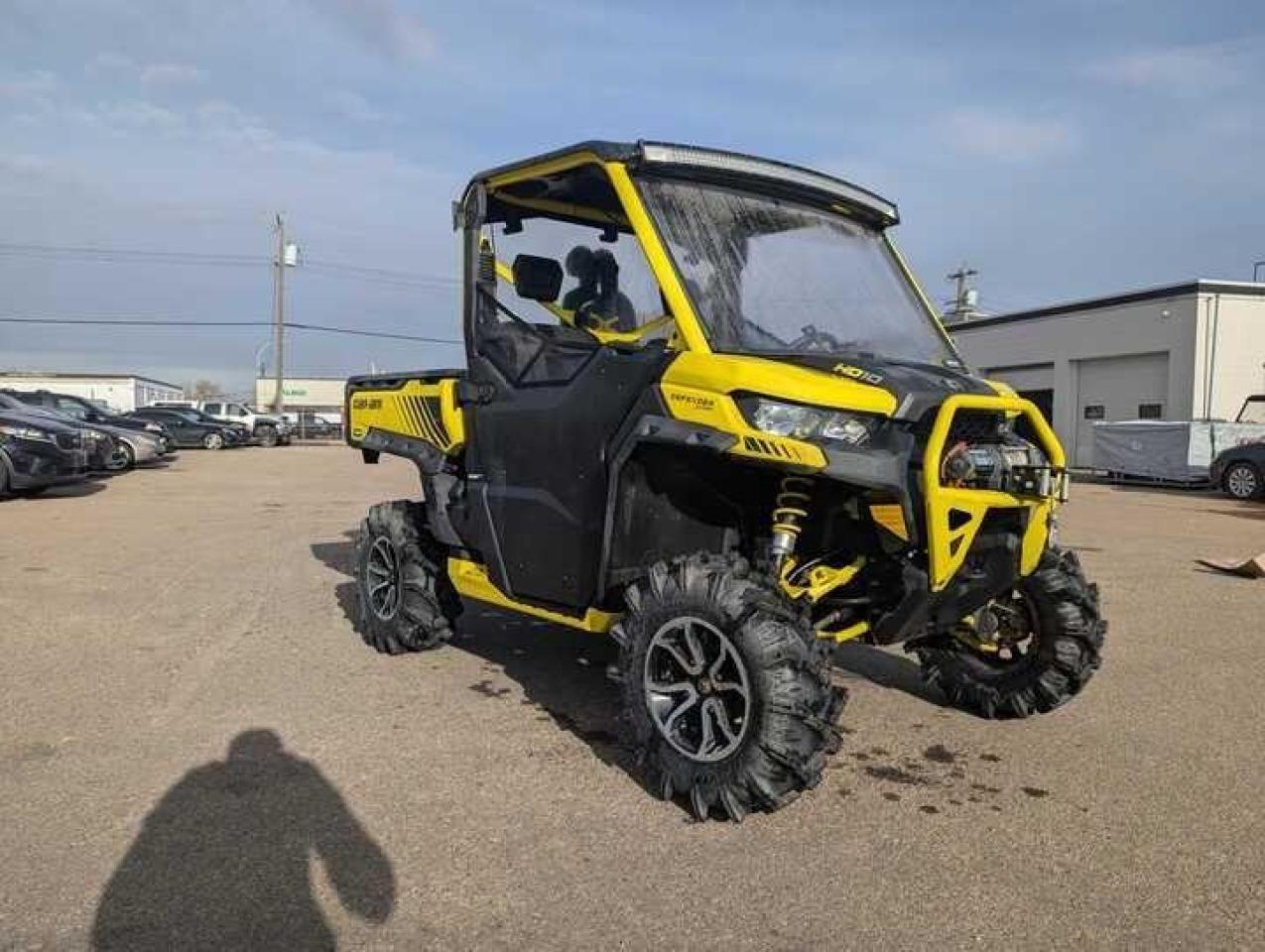 2018 Can-Am Defender HD10 XMR $110 B/W - Photo #6