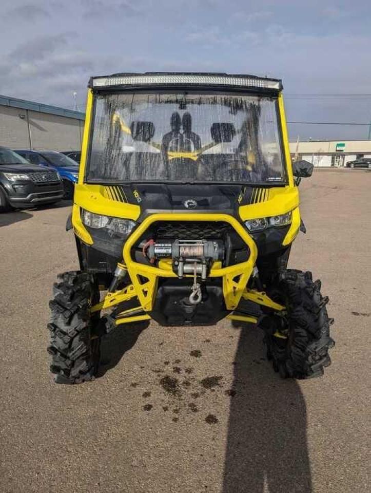 2018 Can-Am Defender HD10 XMR $110 B/W - Photo #7