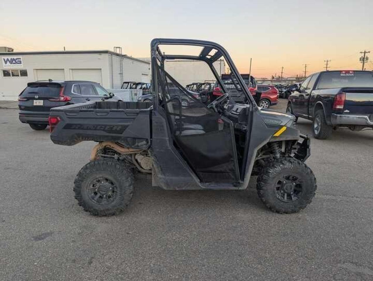 2024 Polaris Ranger 1000 Premium $102 B/W - Photo #8