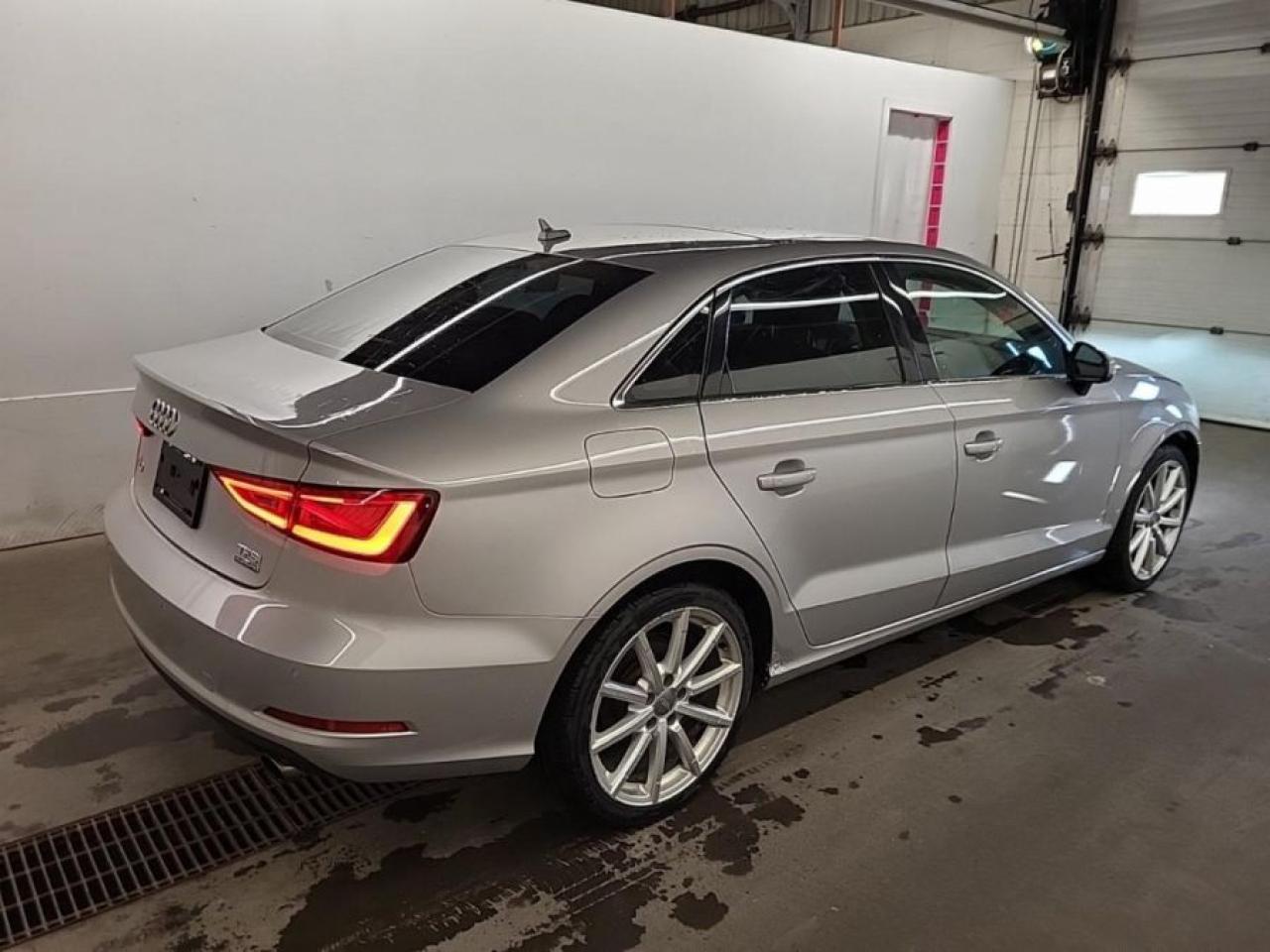 2016 Audi A3 2.0T quattro Technik - Photo #4