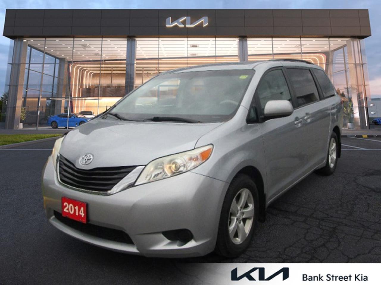 Used 2014 Toyota Sienna 5DR LE 8-PASS FWD for sale in Gloucester, ON