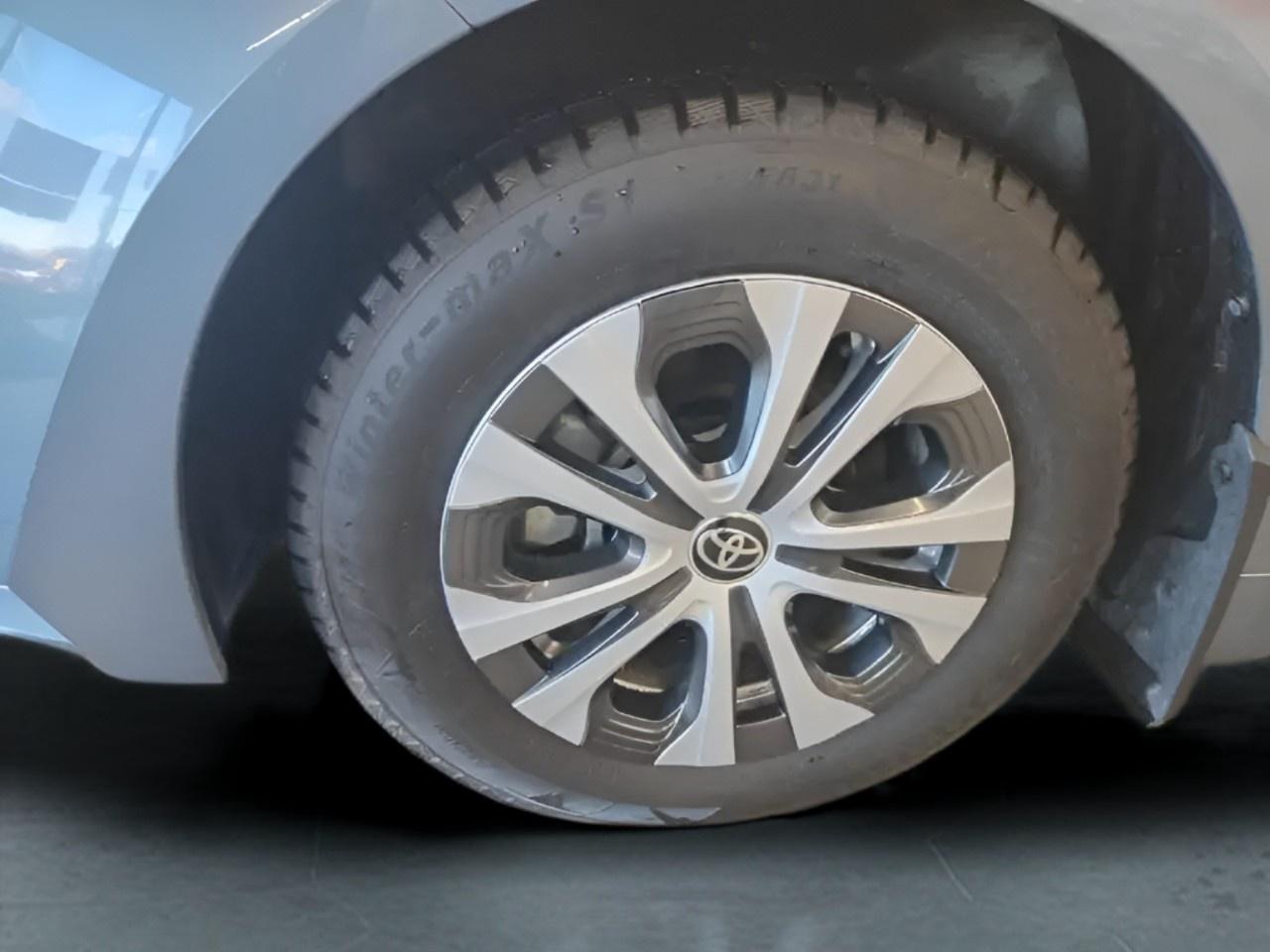 2023 Toyota Corolla LE Hybrid Photo