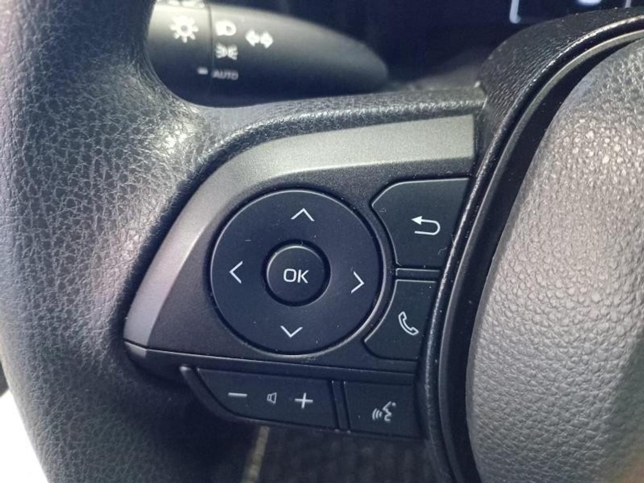 2023 Toyota Corolla LE Hybrid Photo