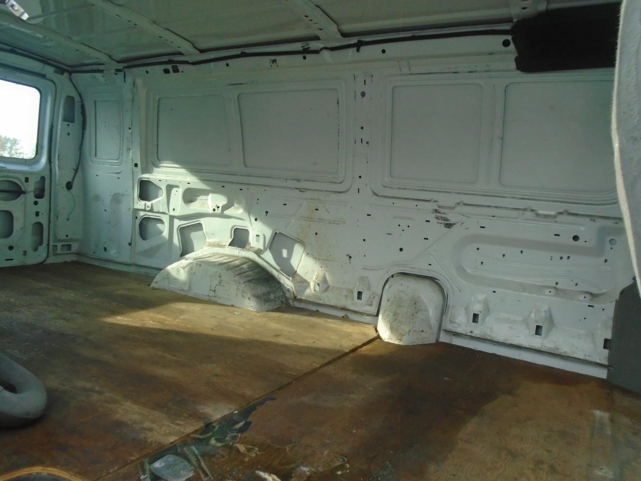 2013 Ford Econoline E-150 Ext Commercial - Photo #16