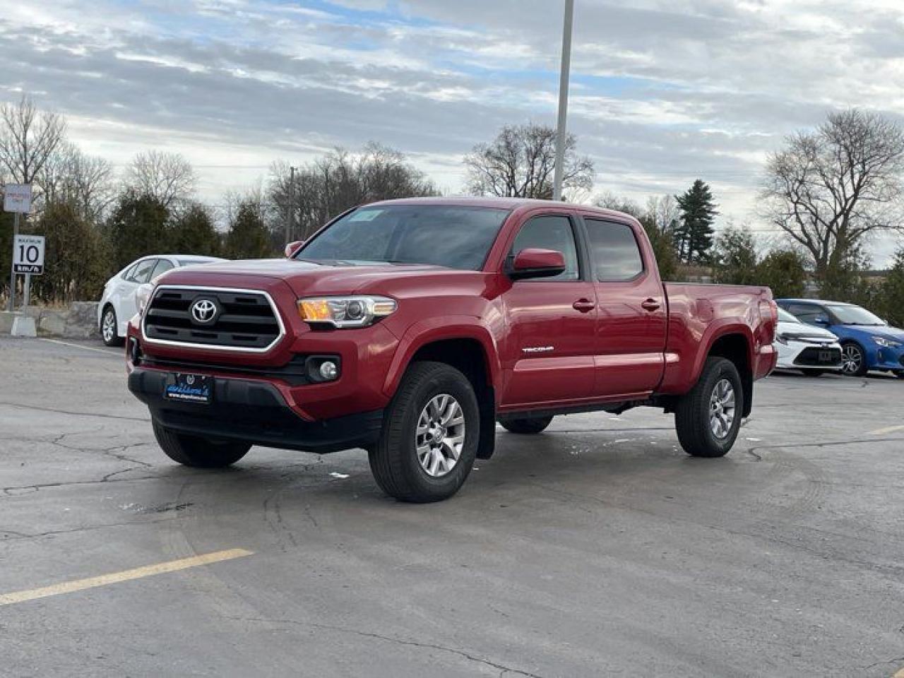 Used 2017 Toyota Tacoma SR5 Crew Cab 4x4 V6 | Long Box | Heated Seats | Reverse Cam | Bluetooth and more! for sale in Guelph, ON