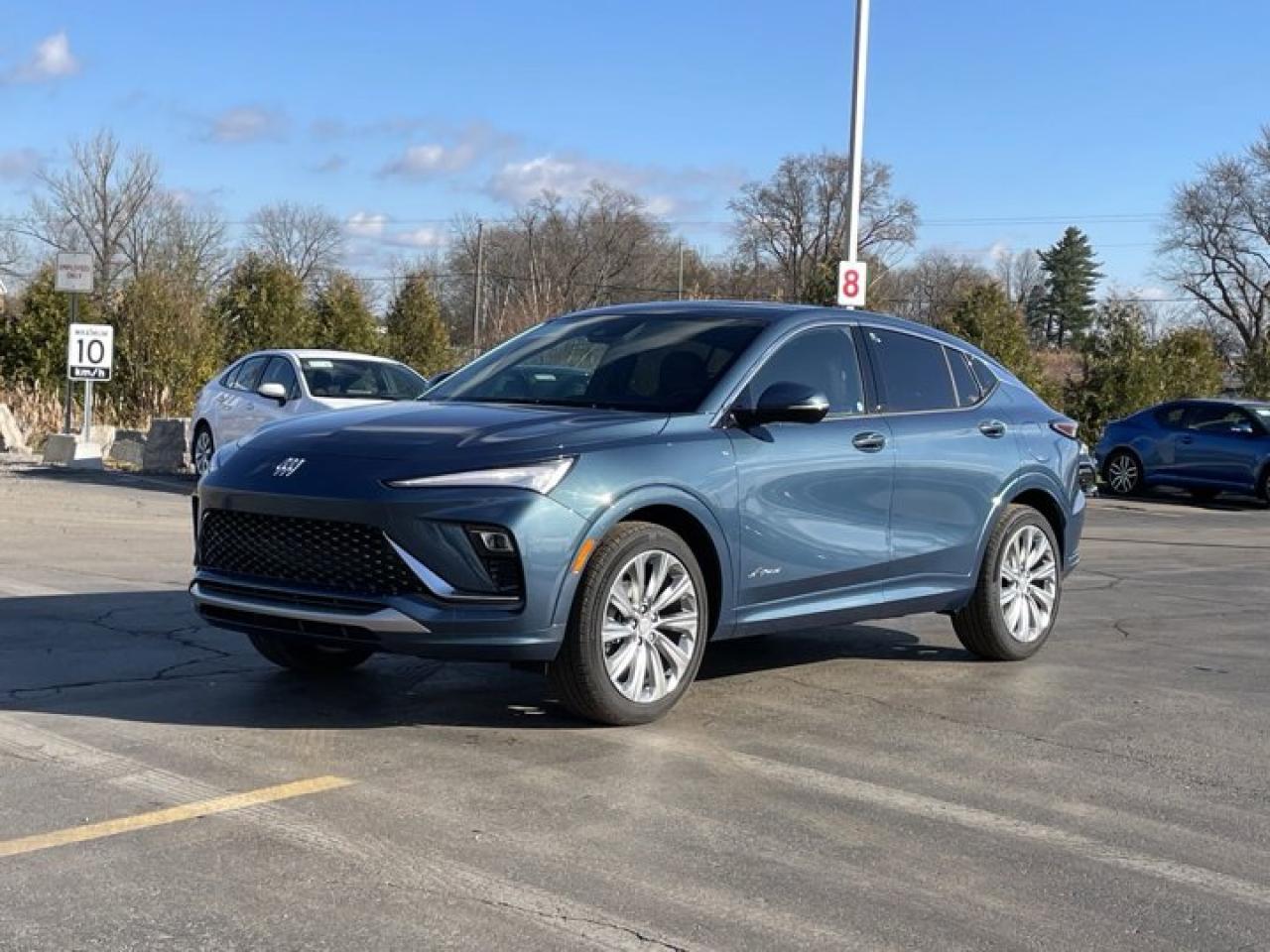 Used 2024 Buick Envista Avenir - Advanced Safety PKG | 11' Touchscreen | Sunroof | Leather | Wireless Charging and more! for sale in Guelph, ON