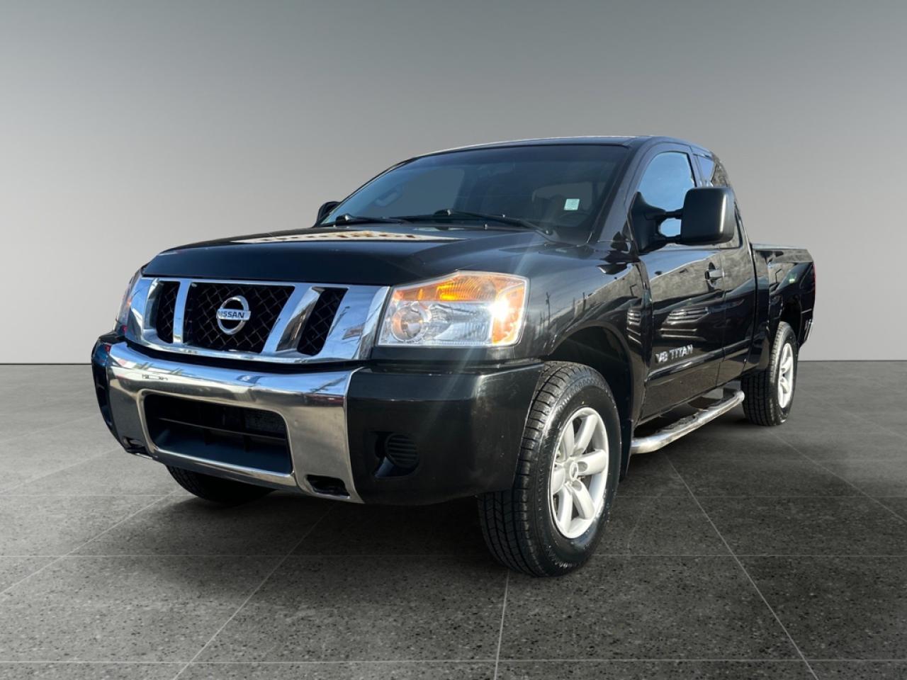 Used 2012 Nissan Titan SV -  Power Windows -  Power Doors for sale in Saskatoon, SK