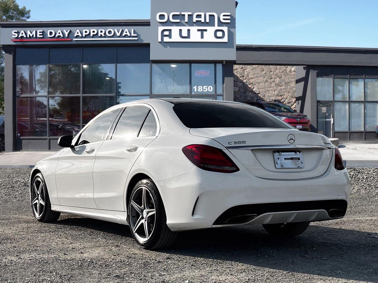 2015 Mercedes-Benz C-Class C300 4MATIC Sedan - Photo #4