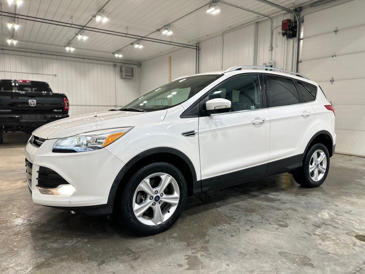 Used 2014 Ford Escape Titanium 4WD for sale in Winnipeg, MB