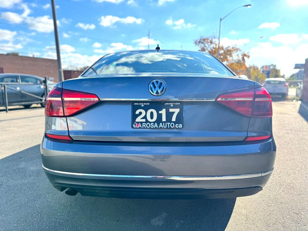 2017 Volkswagen Passat AUTO NO ACCIDENT HETAED SEATS BACKUPCAM NEW BRAKES Photo4