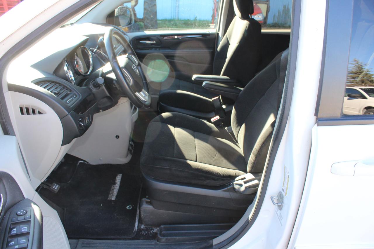 2013 Dodge Grand Caravan  Photo4
