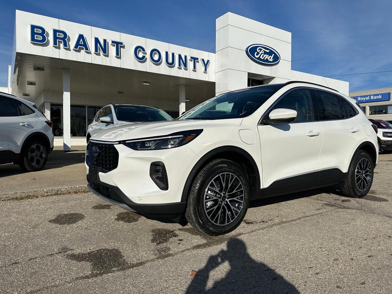 New 2025 Ford Escape PHEV FWD PLATINUM for sale in Brantford, ON