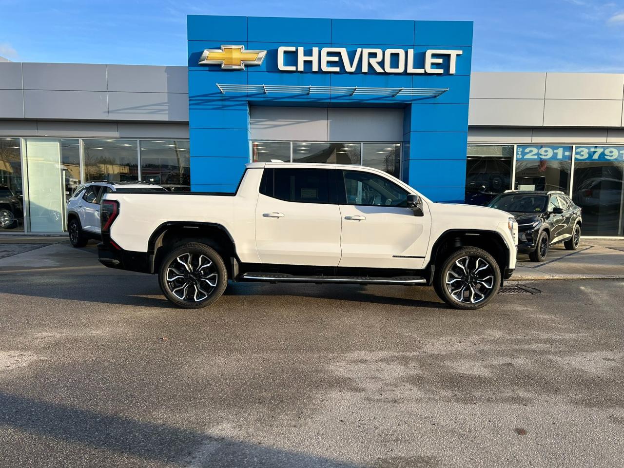 2025 GMC Sierra EV Denali Photo