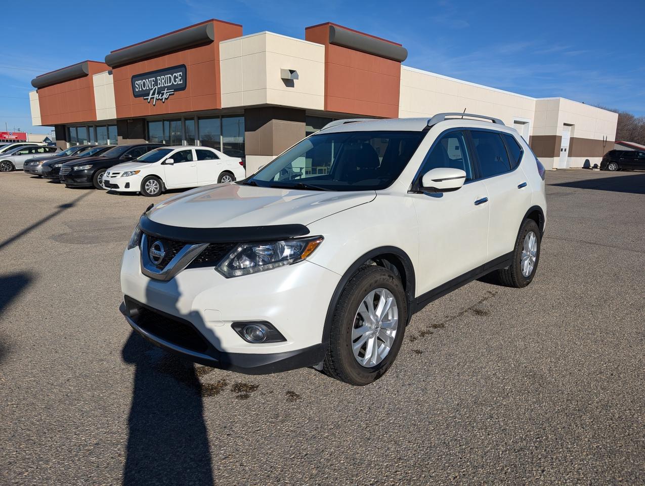 Used 2016 Nissan Rogue SV for sale in Steinbach, MB