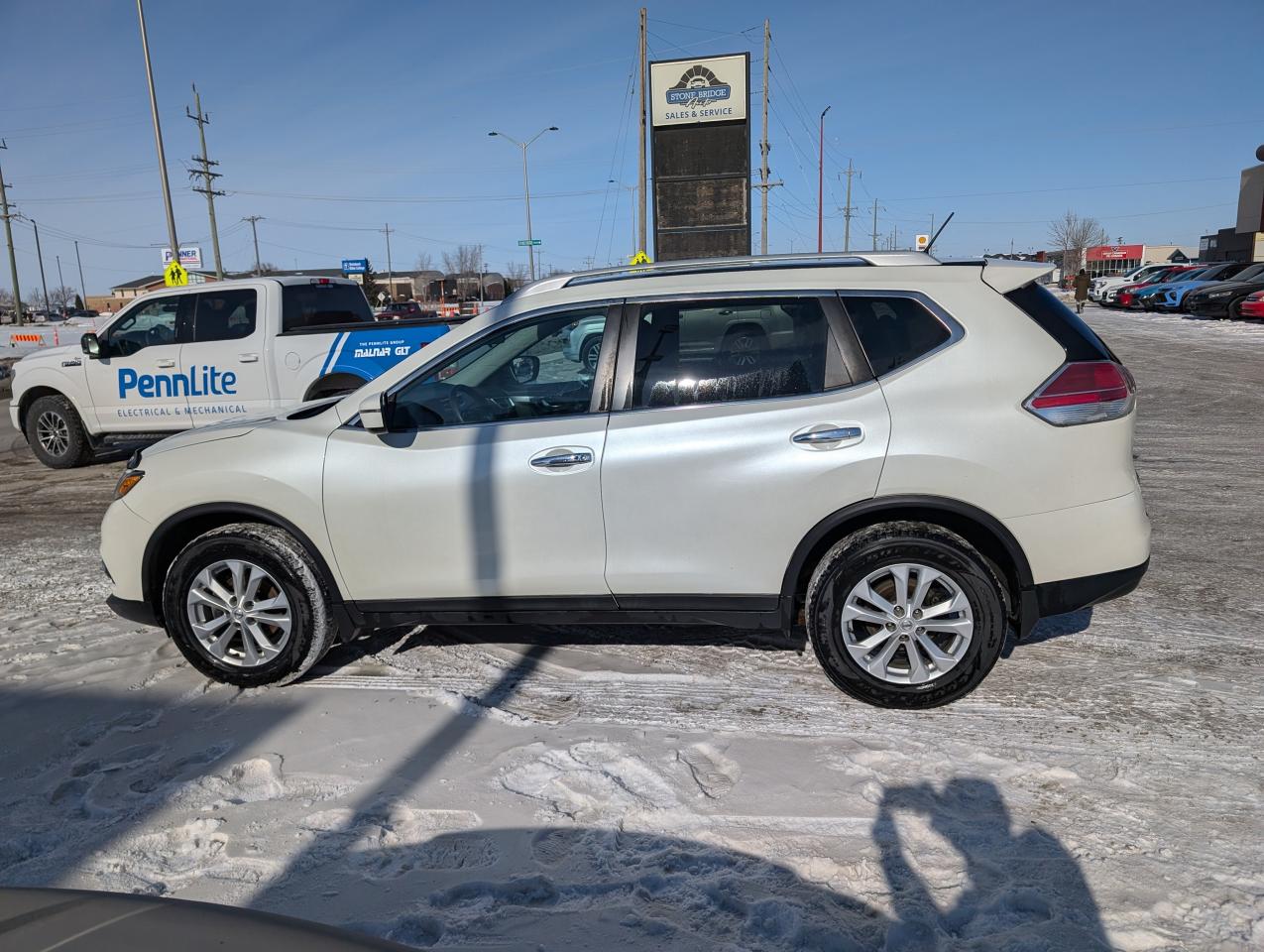 2016 Nissan Rogue SV - Photo #6