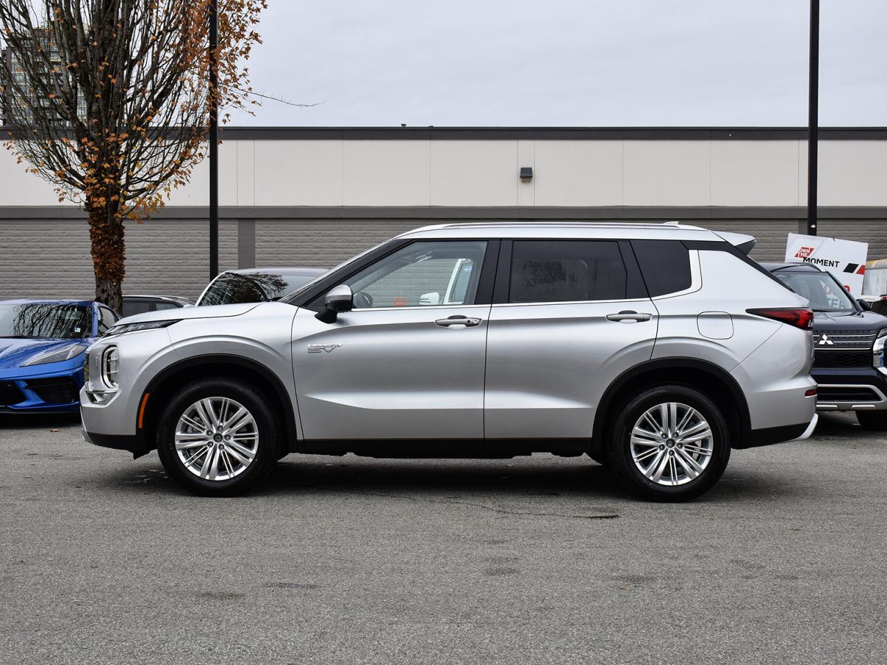 New 2025 Mitsubishi Outlander Phev LE - Navigation, MultiView Cameras, Power Liftgate for sale in Coquitlam, BC