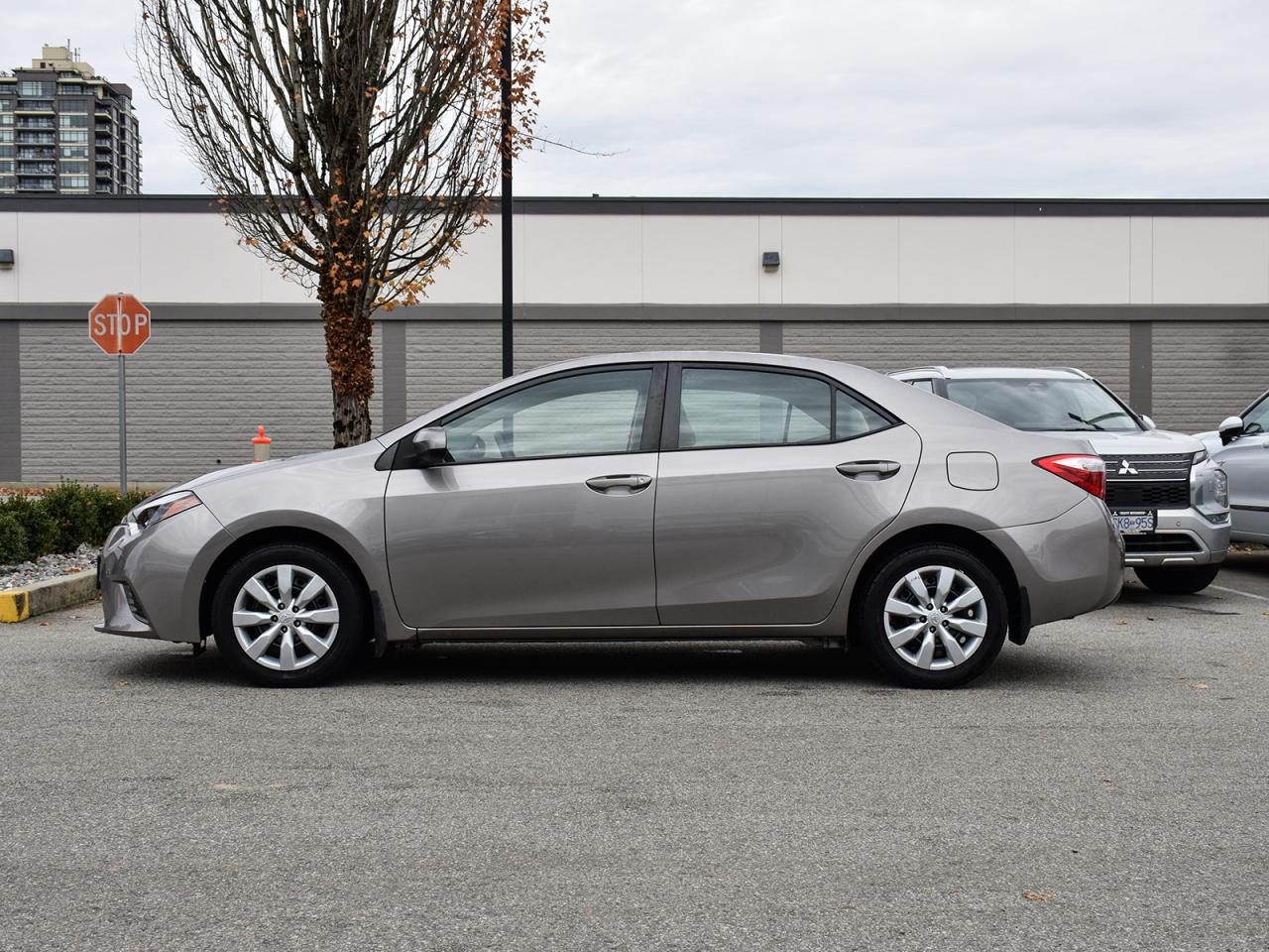 Used 2016 Toyota Corolla LE - BlueTooth, Backup Camera, Beige Interior for sale in Coquitlam, BC