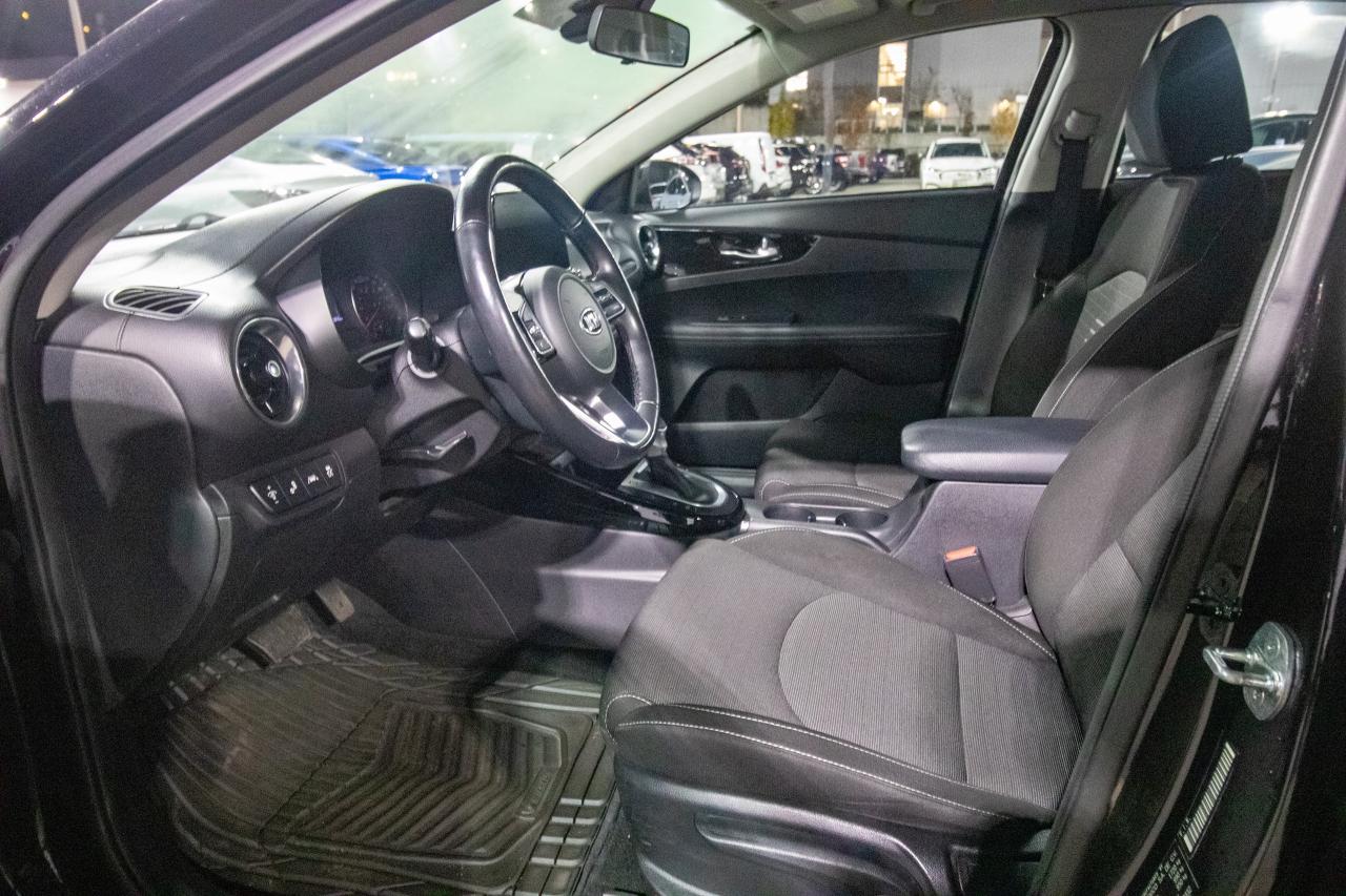 2021 Kia Forte EX Photo5
