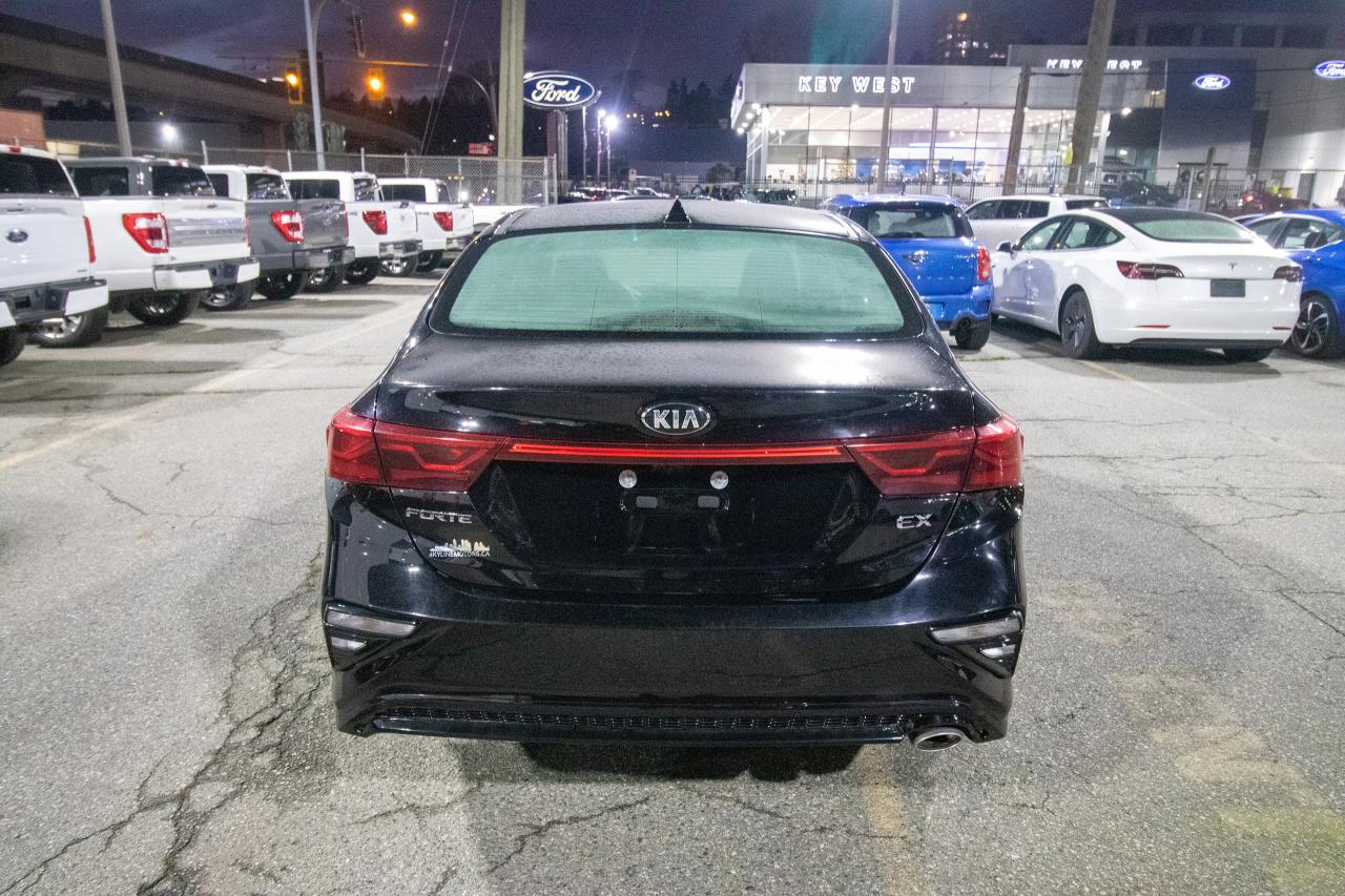 2021 Kia Forte EX Photo5