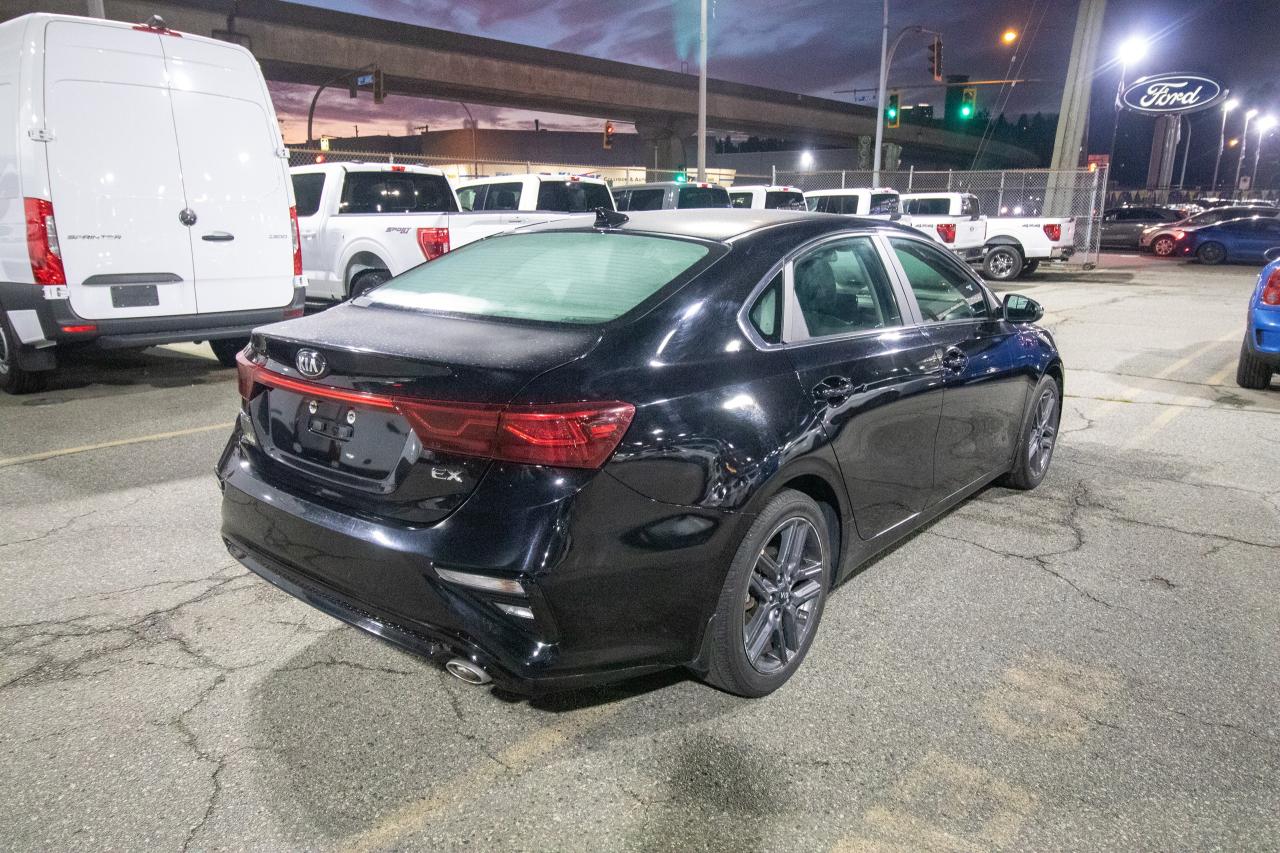 2021 Kia Forte EX Photo5