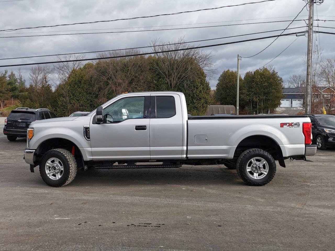 <p>SUPER CLEAN - 8 FOOT LONGBOX EXTENDED CAB - 6.2L</p><p>Looking for a powerful truck that can handle any job? Look no further than this pre-owned 2017 Ford F-350 SD XLT Long Bed at Patterson Auto Sales. With a 6.2L V8 OHV 16V engine, this truck is built to perform. Whether you're hauling heavy loads or cruising down the highway, the F-350 has got you covered. Don't miss out on this reliable and capable vehicle. Visit Patterson Auto Sales today and take it for a test drive!</p>