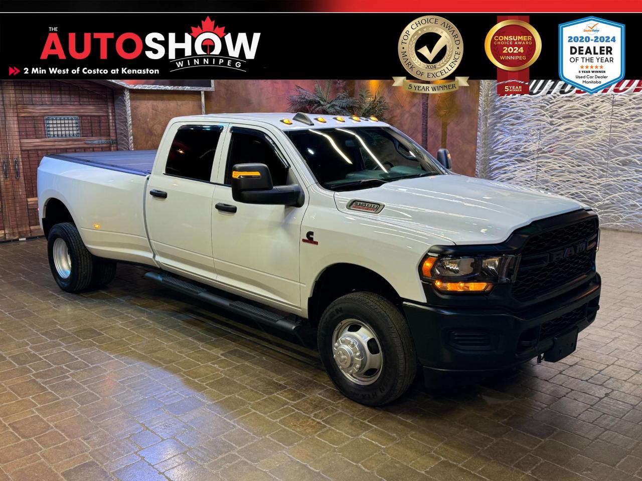 Used 2023 RAM 3500 TRADESMAN - DUALLY W/ASIN!! 6-Passenger!! LEATHER!! for sale in Winnipeg, MB