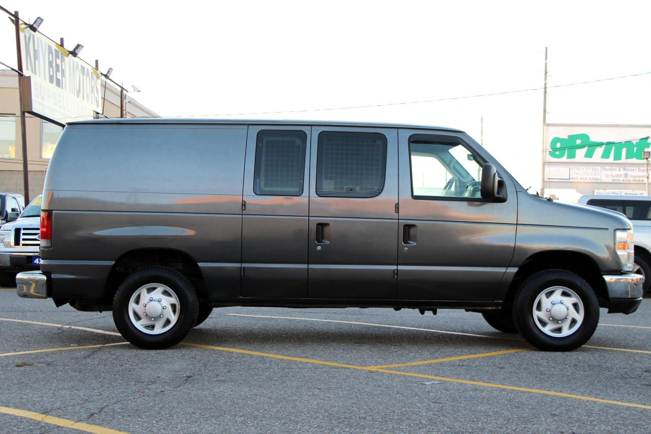 2012 Ford Econoline 4.6l - Photo #8