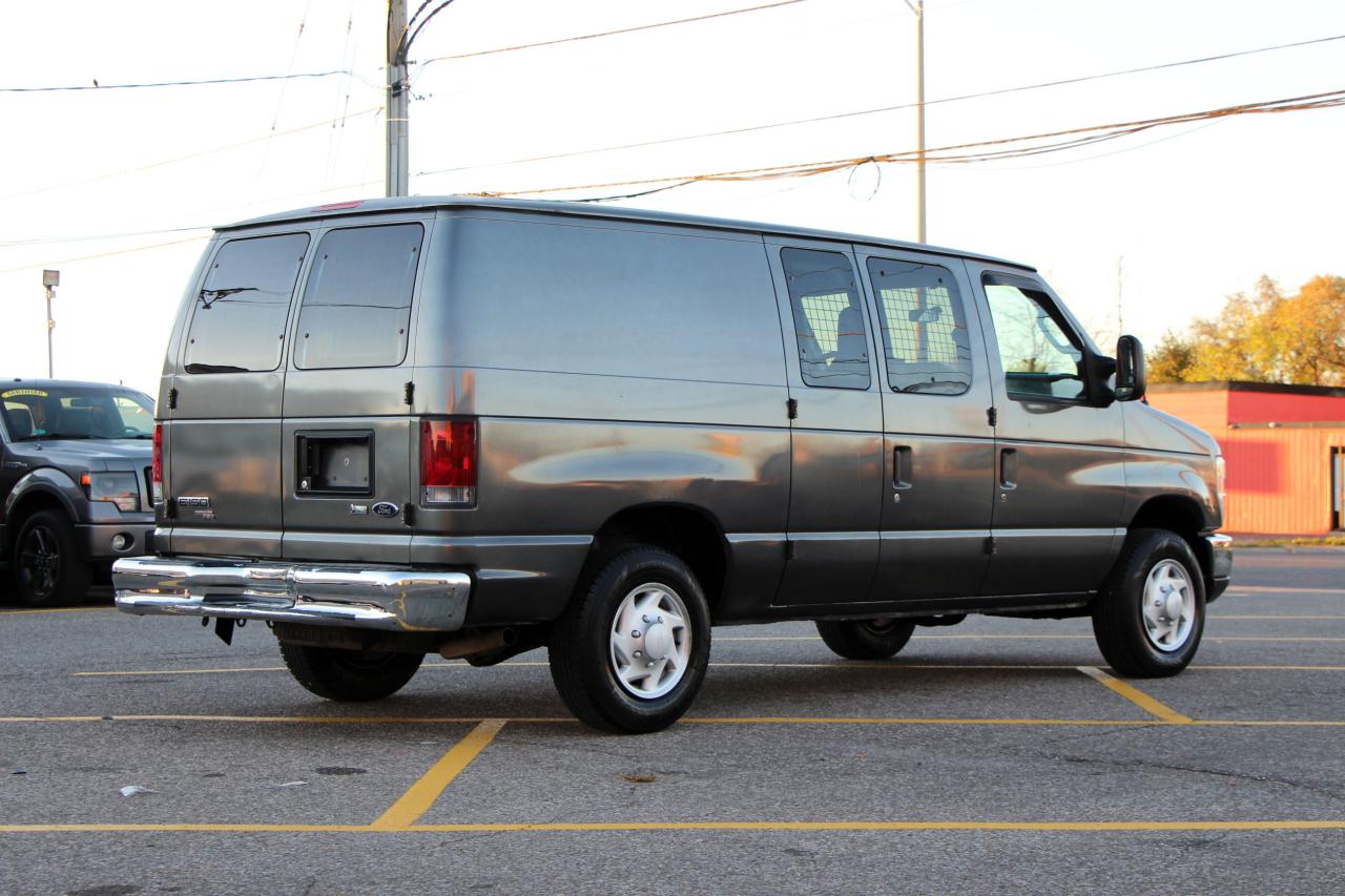 2012 Ford Econoline 4.6l - Photo #7