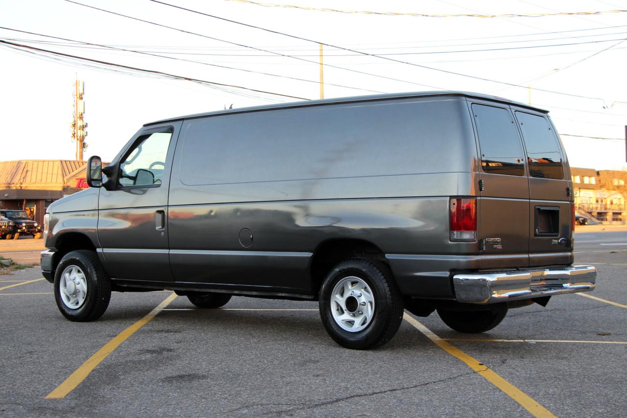 2012 Ford Econoline 4.6l - Photo #5