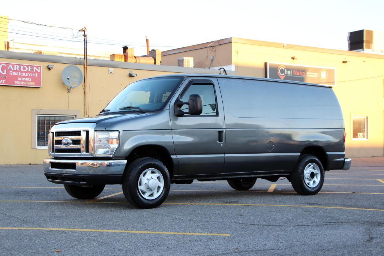 2012 Ford Econoline 4.6l - Photo #3