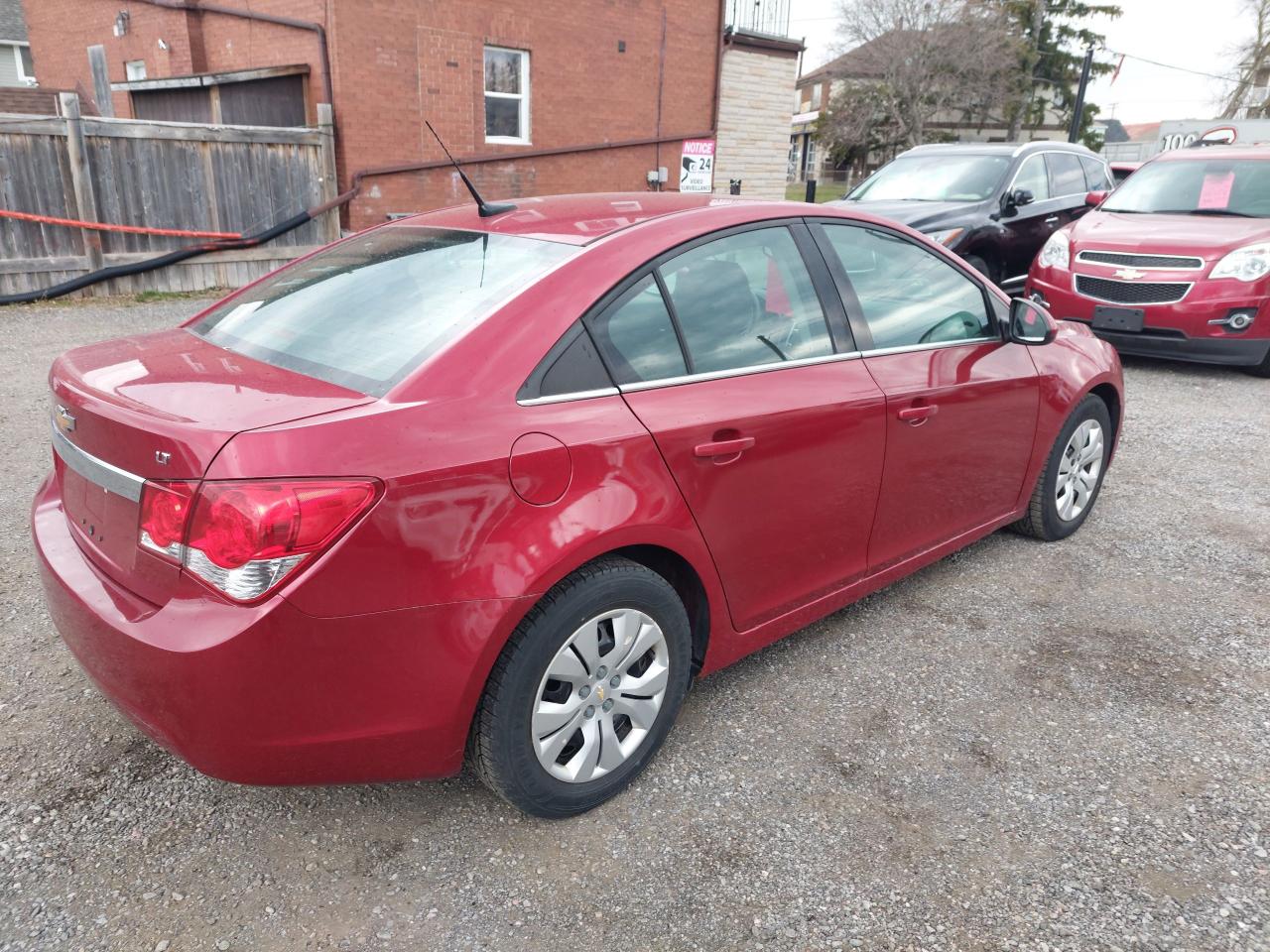 2014 Chevrolet Cruze 4dr Sdn 1LT - Photo #3