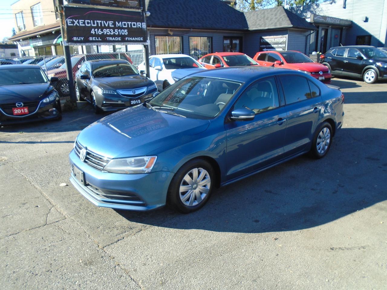 Used 2015 Volkswagen Jetta Trendline+/ REAR CAM / HEATED SEATS/ 5SPD / MINT for sale in Scarborough, ON