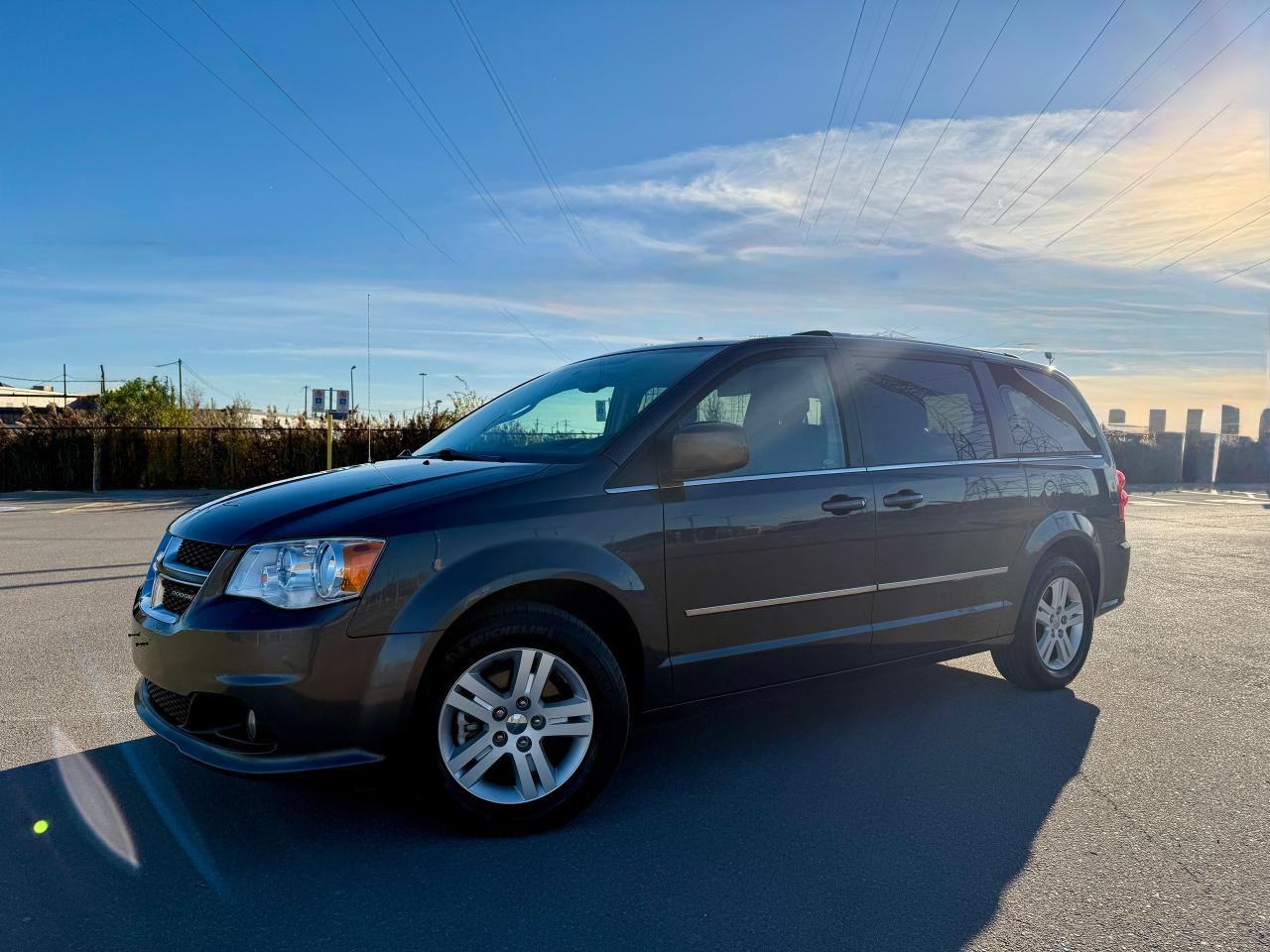 Used 2017 Dodge Grand Caravan Crew Plus for sale in Toronto, ON