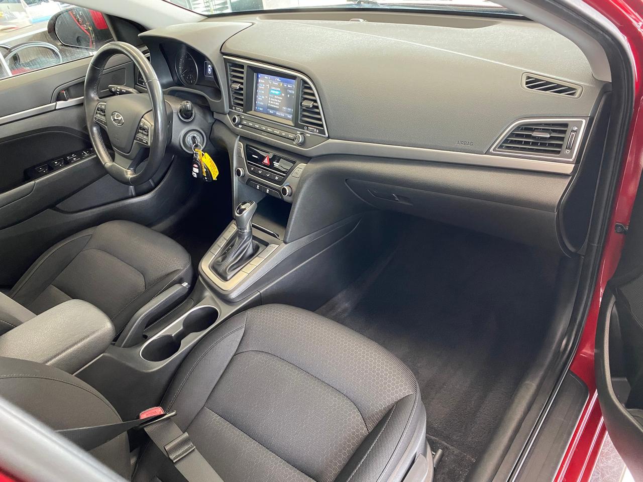 2017 Hyundai Elantra GL+ApplePlay+Camera+Blind Spot+CLEAN CARFAX - Photo #20